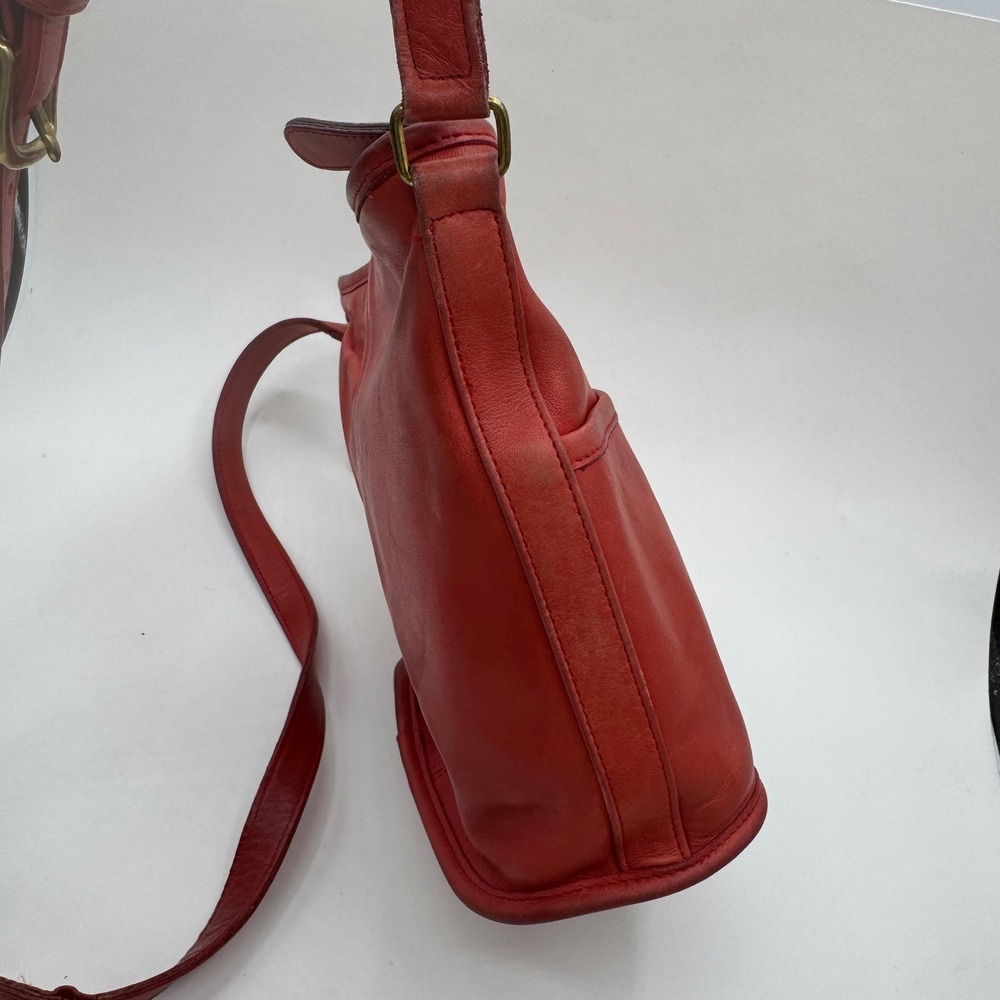 Coach Vintage Red Leather Bleecker Crossbody Bag Bucket Bag Brass Hardware FLAWS - Picture 5 of 12